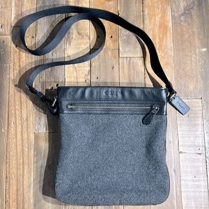 Coach messenger style bag with gray felt and black leather details like new